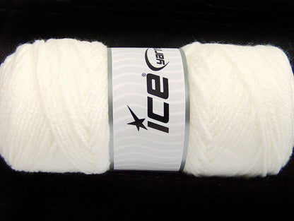 Lot of 4 x 100gr Skeins ICE SAVER 100 Hand Knitting Yarn White