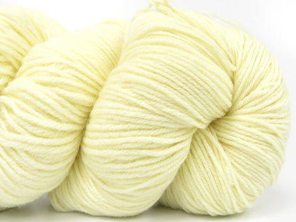 Laine mérinos extrafine teinte à la main