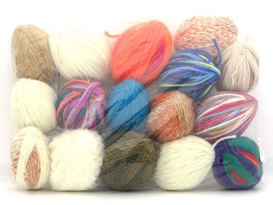 Mixed Lot Multicolor Leftover Self Striping Yarns fnt2-84372