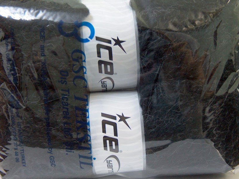 Alpine Alpaca Black SuperBulky Sku:fnt2-30823