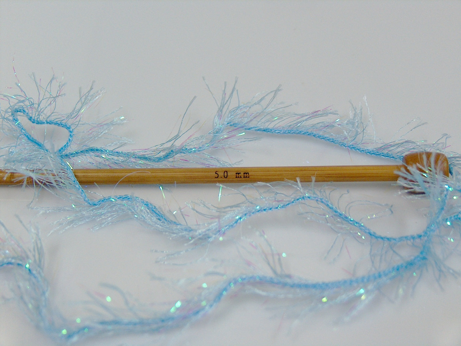 Eyelash Dazzle Blue, Iridescent Sku:fnt2-67539