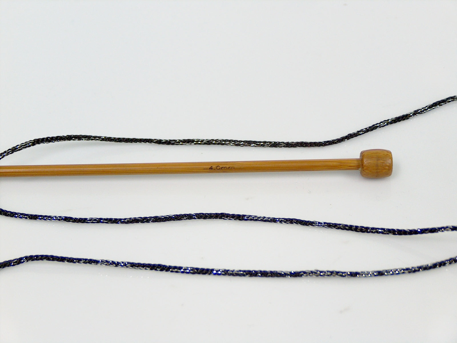 Macrame Cord Metallic Black, Silver fnt2-69406