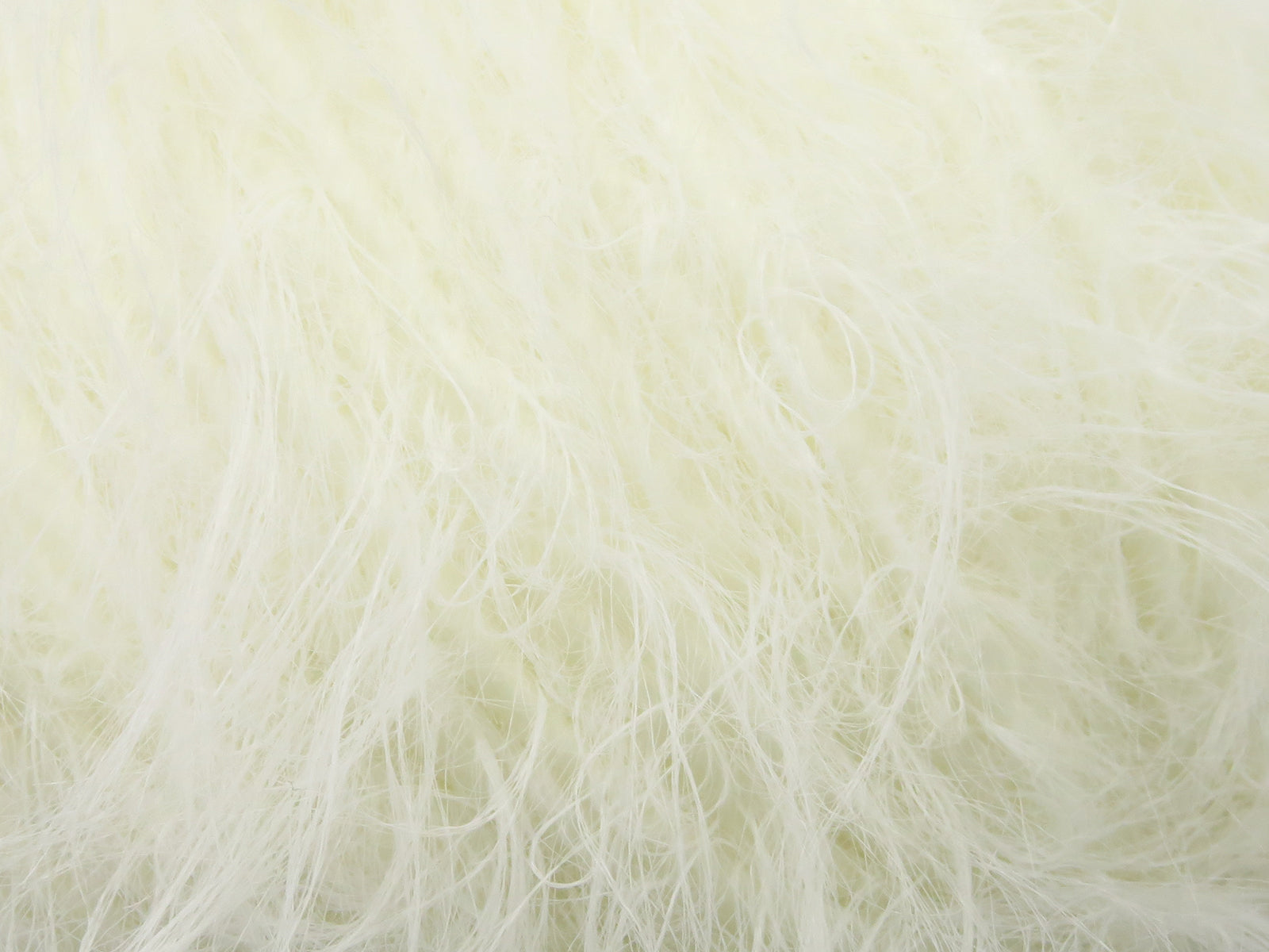 Merino Fur Worsted Cream fnt2-82823